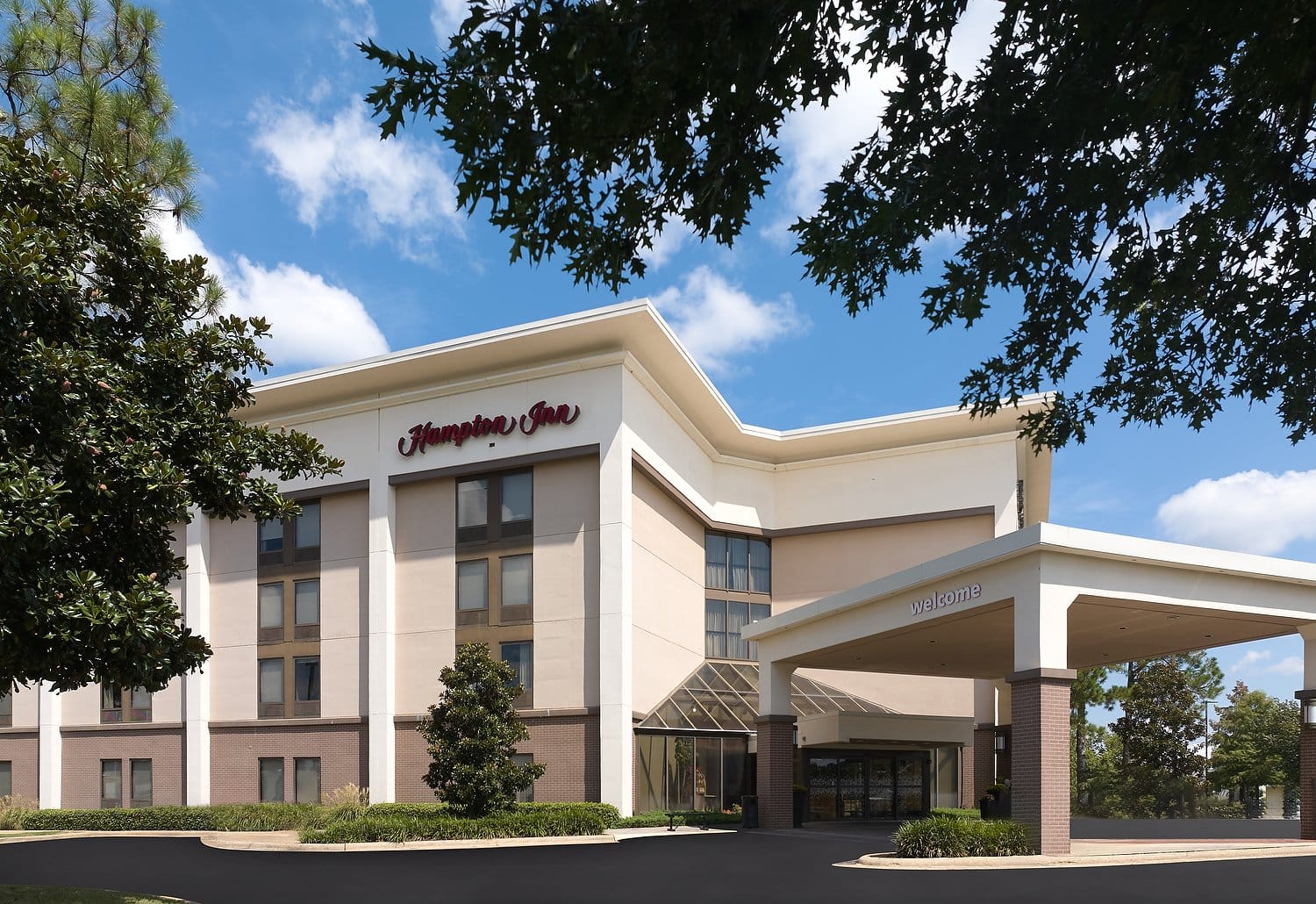 Hampton Inn Meridian, exterior