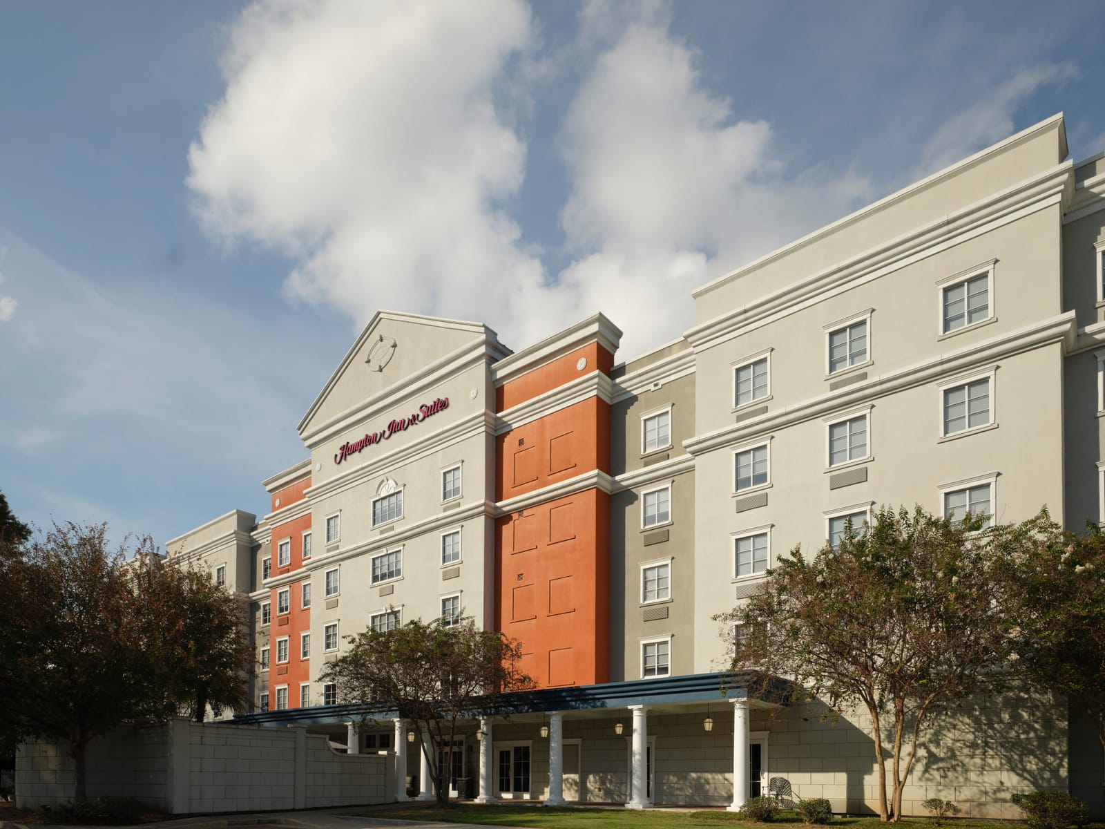 Hampton Inn Vicksburg, exterior