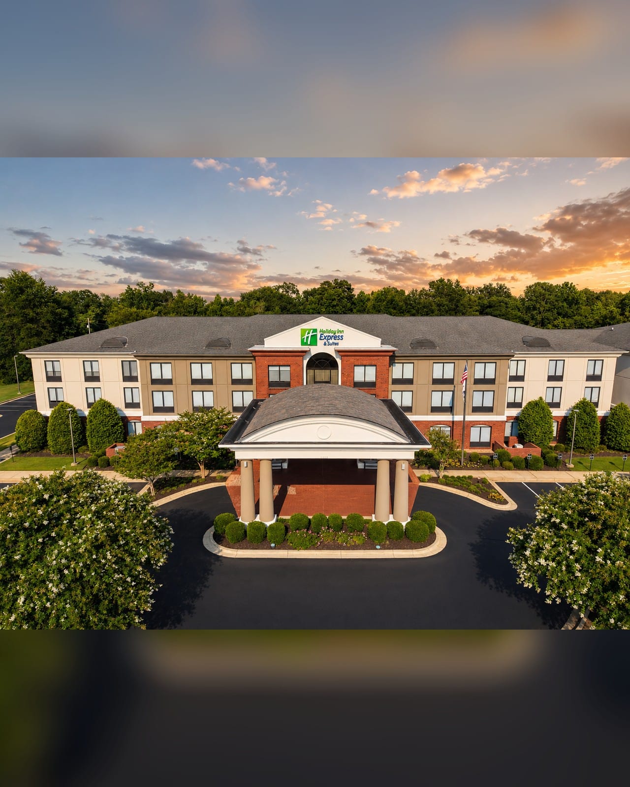 Holiday Inn Express Tupelo, exterior