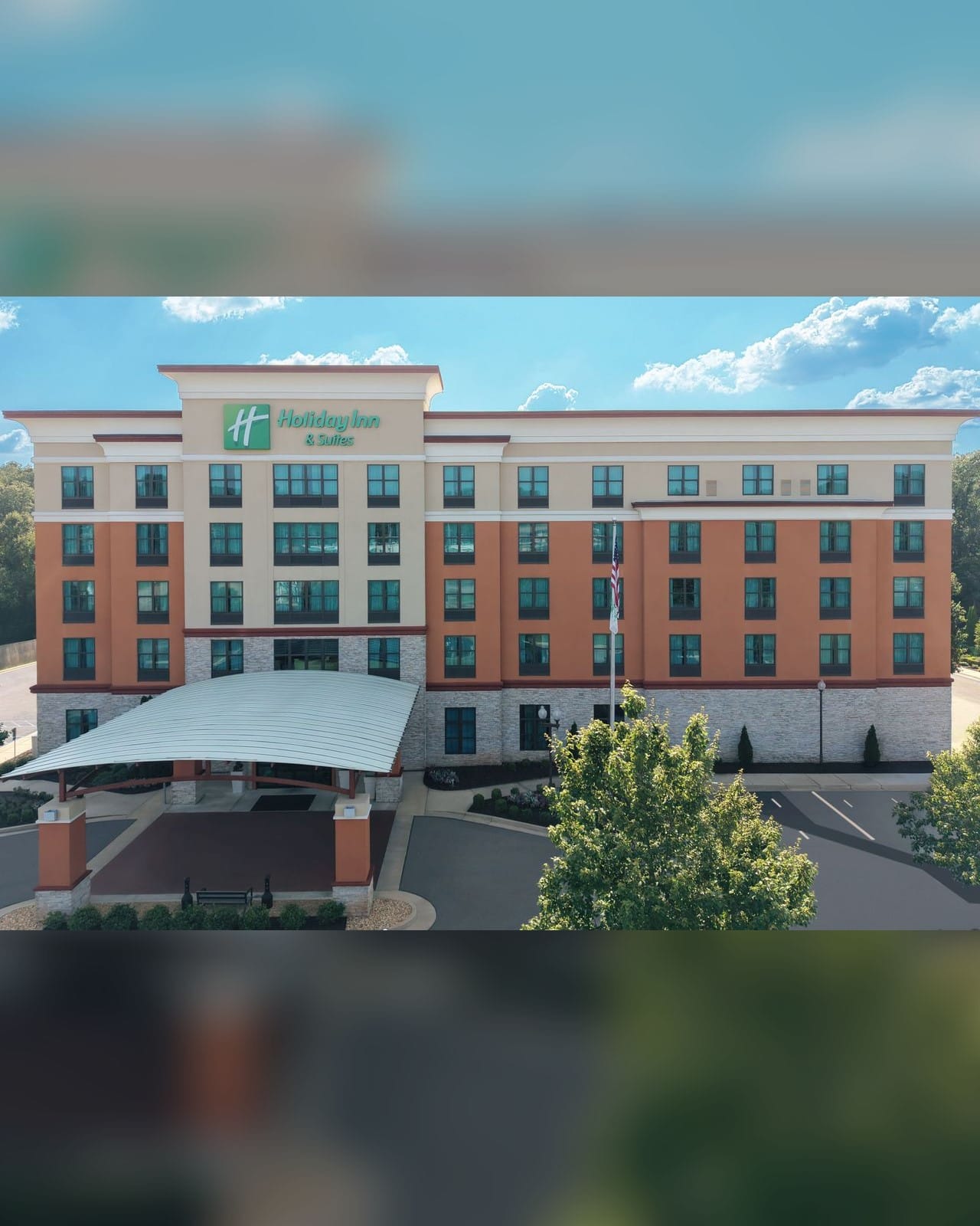 Holiday Inn Tupelo, exterior